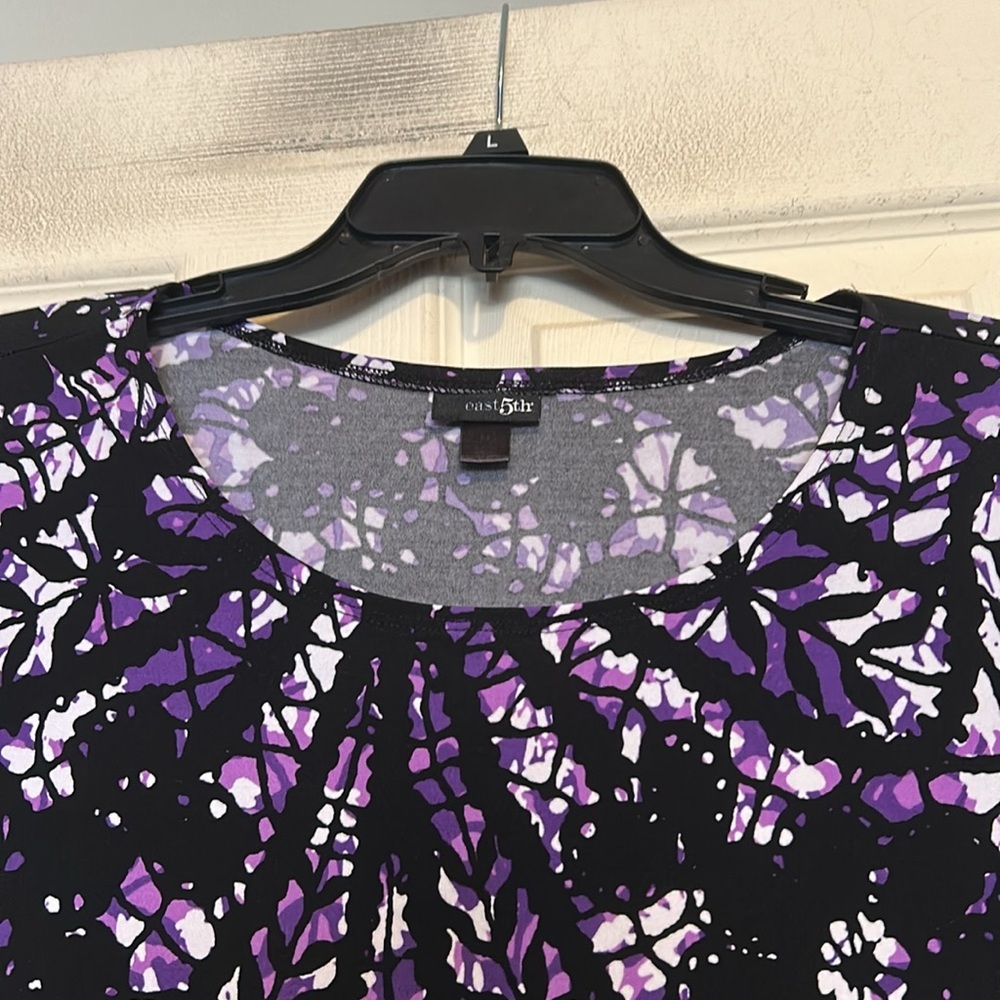 East 5th Purple and Black Top Size Medium - Picture 2 of 8